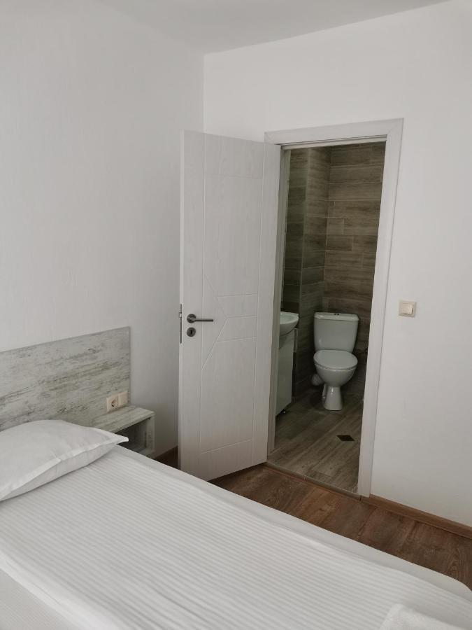 Guest House Katina Balchik Esterno foto