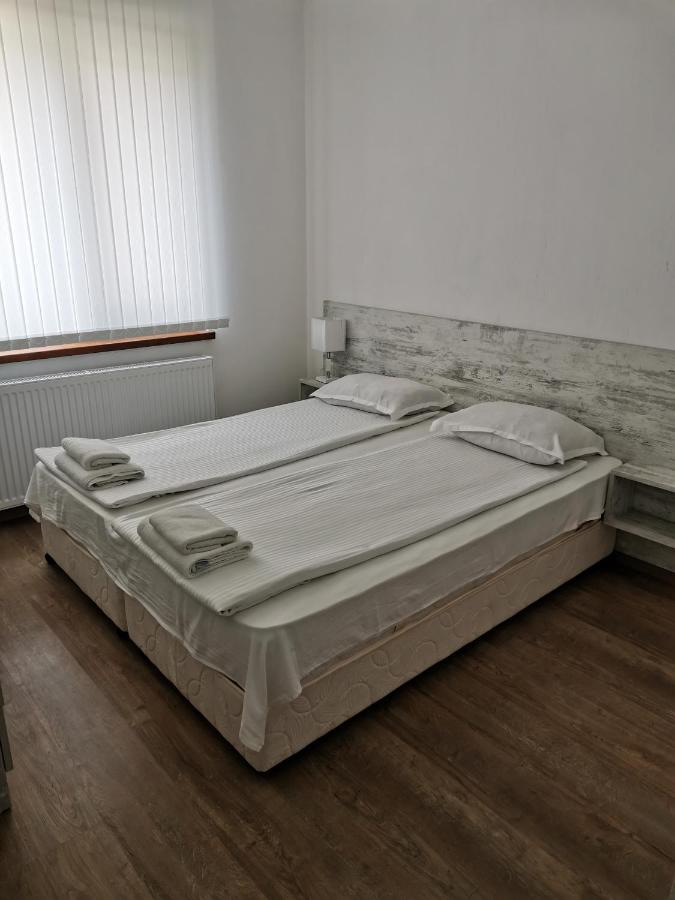 Guest House Katina Balchik Esterno foto