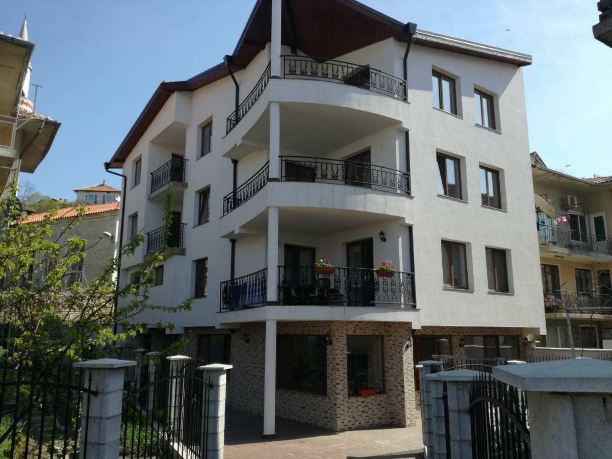 Guest House Katina Balchik Esterno foto