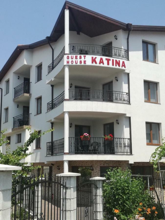 Guest House Katina Balchik Esterno foto